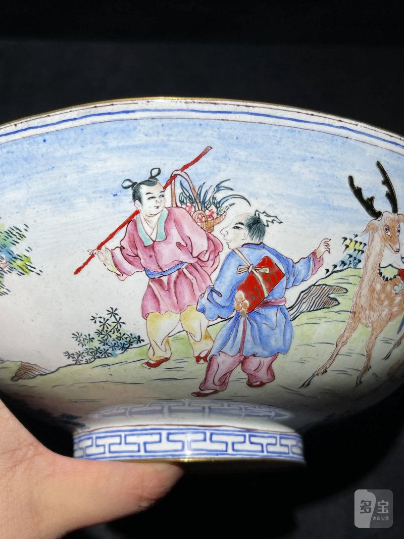 清乾隆 铜胎画珐琅人物纹碗 - 图8